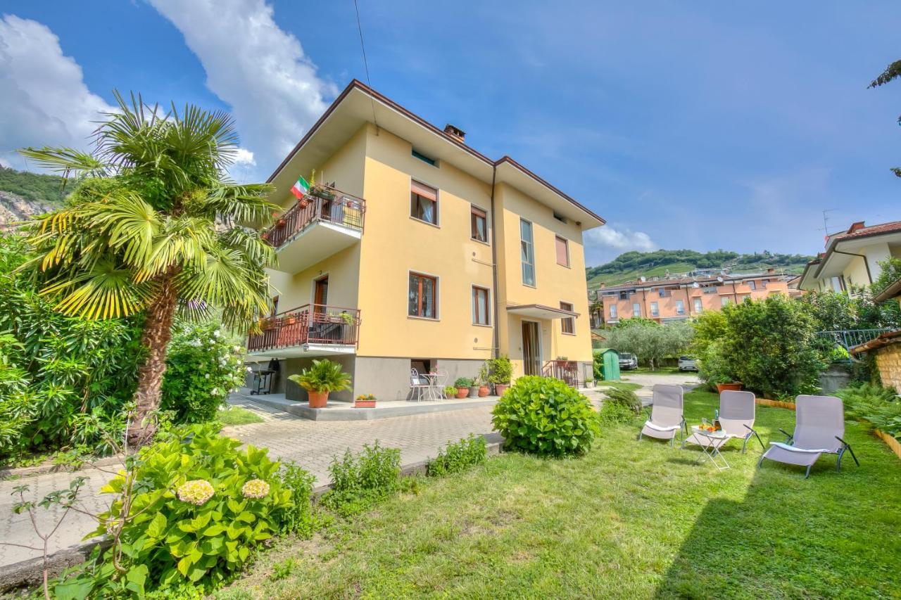 The Bon'Ora Apartment - Happy Rentals Riva del Garda Kültér fotó